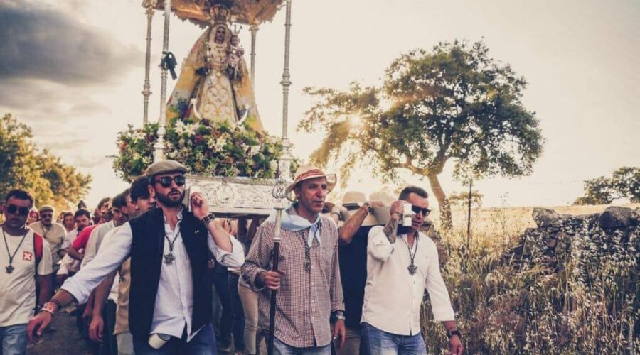 Romería Virgen de Luna: Domingo de Octubre 2024 en Villanueva de Córdoba